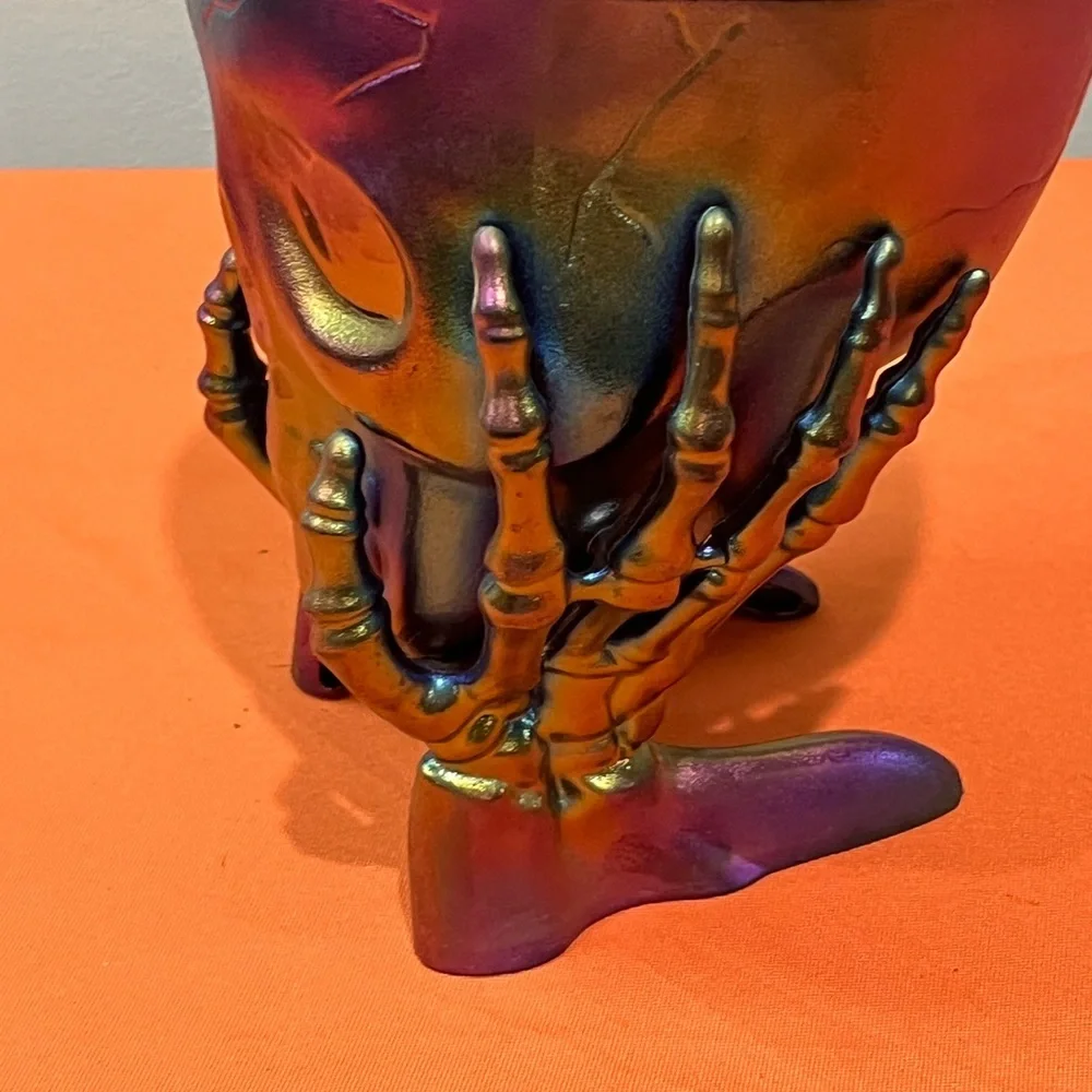6/$25 Iridescent Skull Candy bowl - Picture 5 of 10